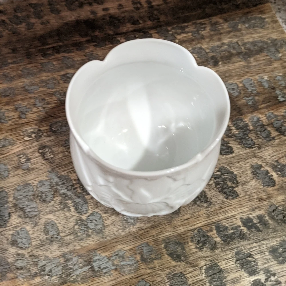 𝅺OTAGIRI Japan Iris Flower White Votive Holder